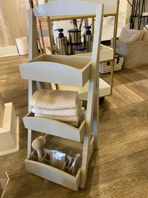 Beige 3-Tiered Ladder Caddy