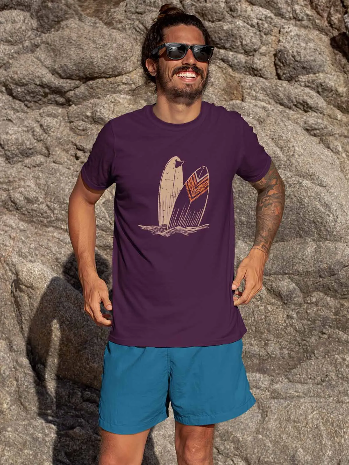 Surfboard |  Printed T shirt