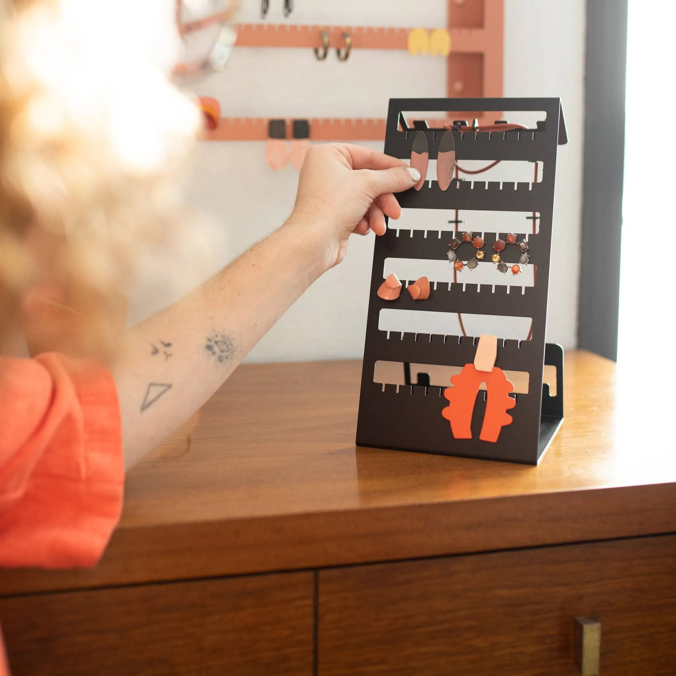 Table Top Jewelry Holder