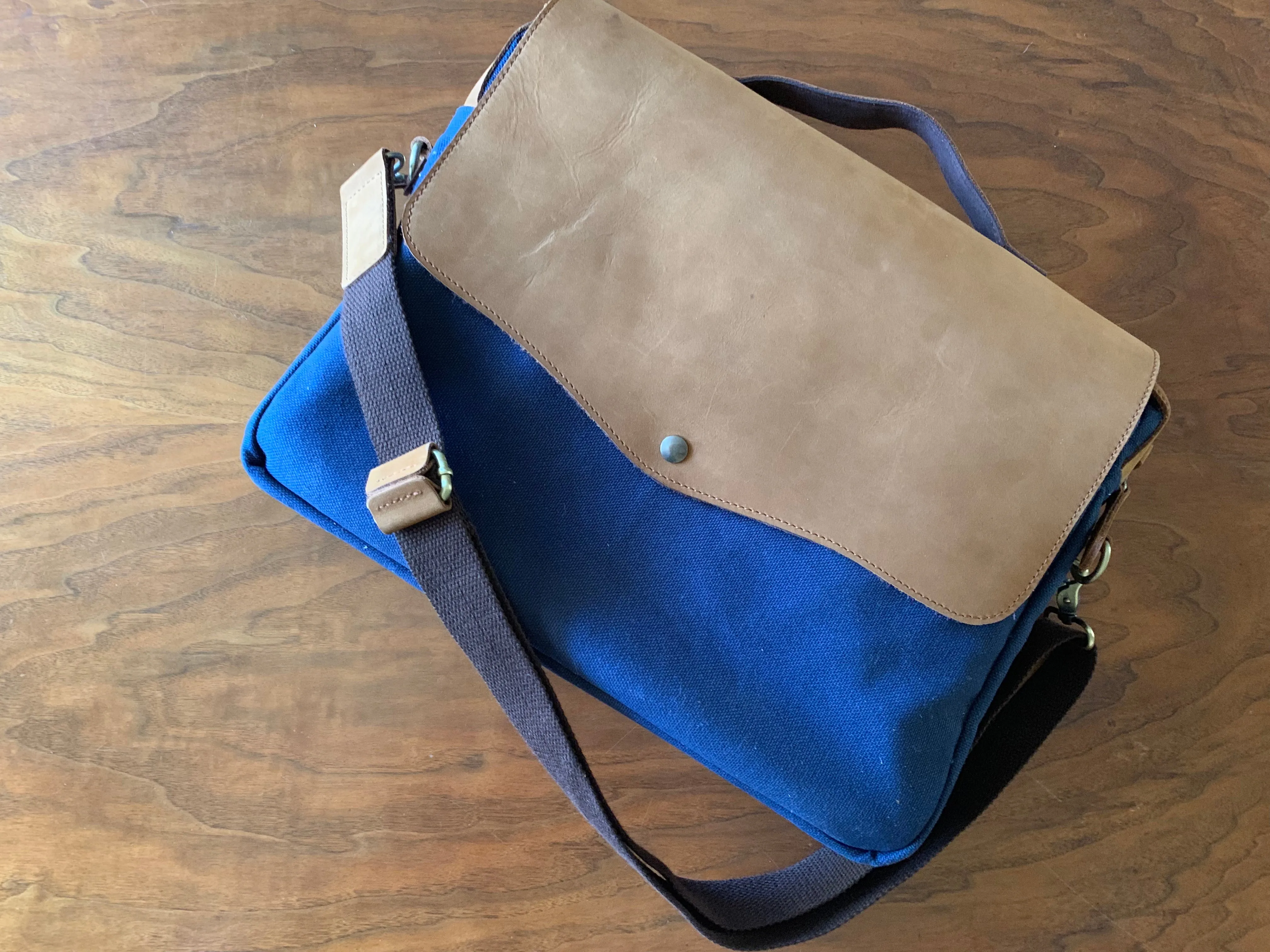 The Peddler: Canvas and Leather laptop / wine sales bag