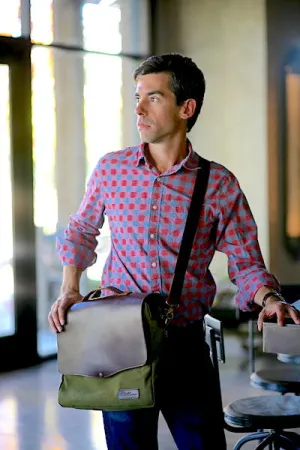 The Peddler: Canvas and Leather laptop / wine sales bag