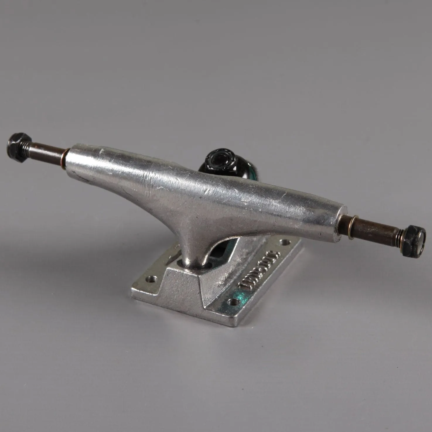 Thunder 'Standard' 145 Hi Trucks (Raw)