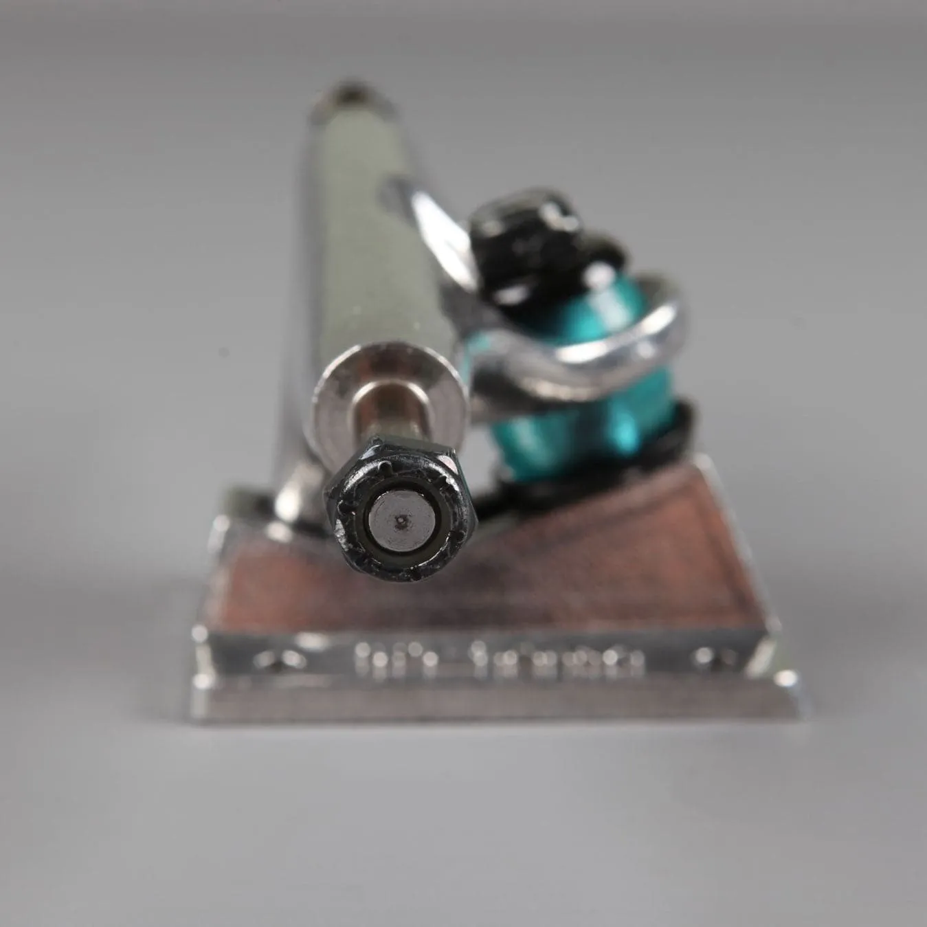 Thunder 'Standard' 147 Hi Trucks (Raw)
