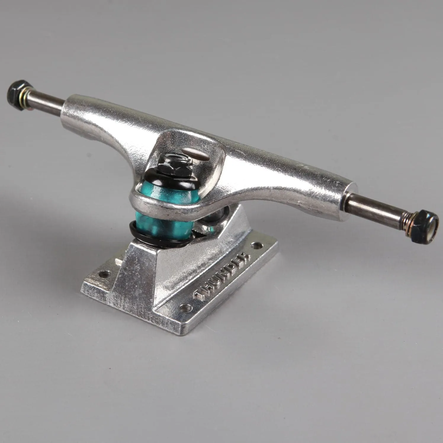 Thunder 'Standard' 147 Hi Trucks (Raw)
