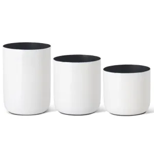 White Enameled Metal Pot